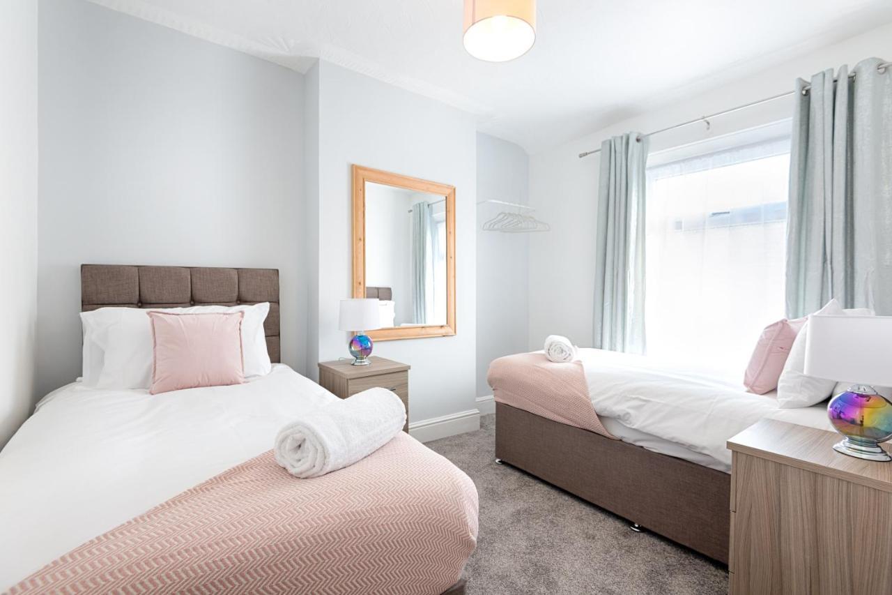 City Centre, Parking, Smart Tv'S In All Rooms Swansea Ngoại thất bức ảnh